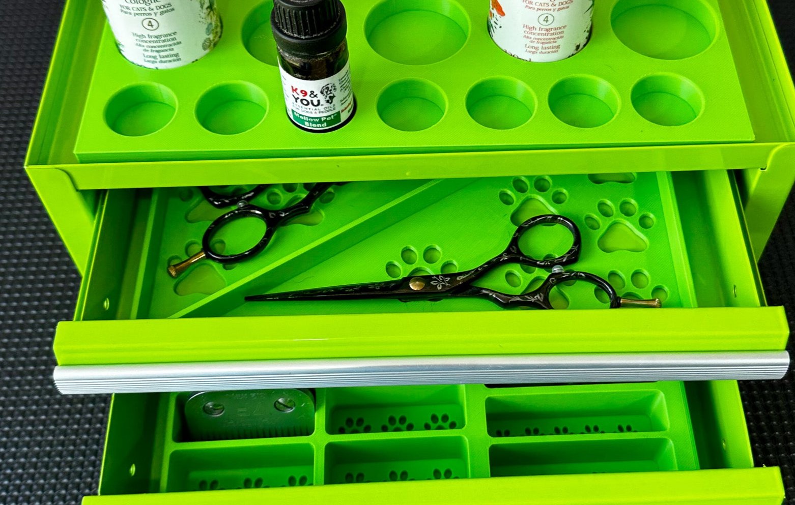 Kobalt Mini Toolbox-Dog Grooming Toolbox Insert Bundle | Holds 2 Scissors, 10 Standard Blades, 5 Wide Blades, 2 Scissors 16 Perfumes