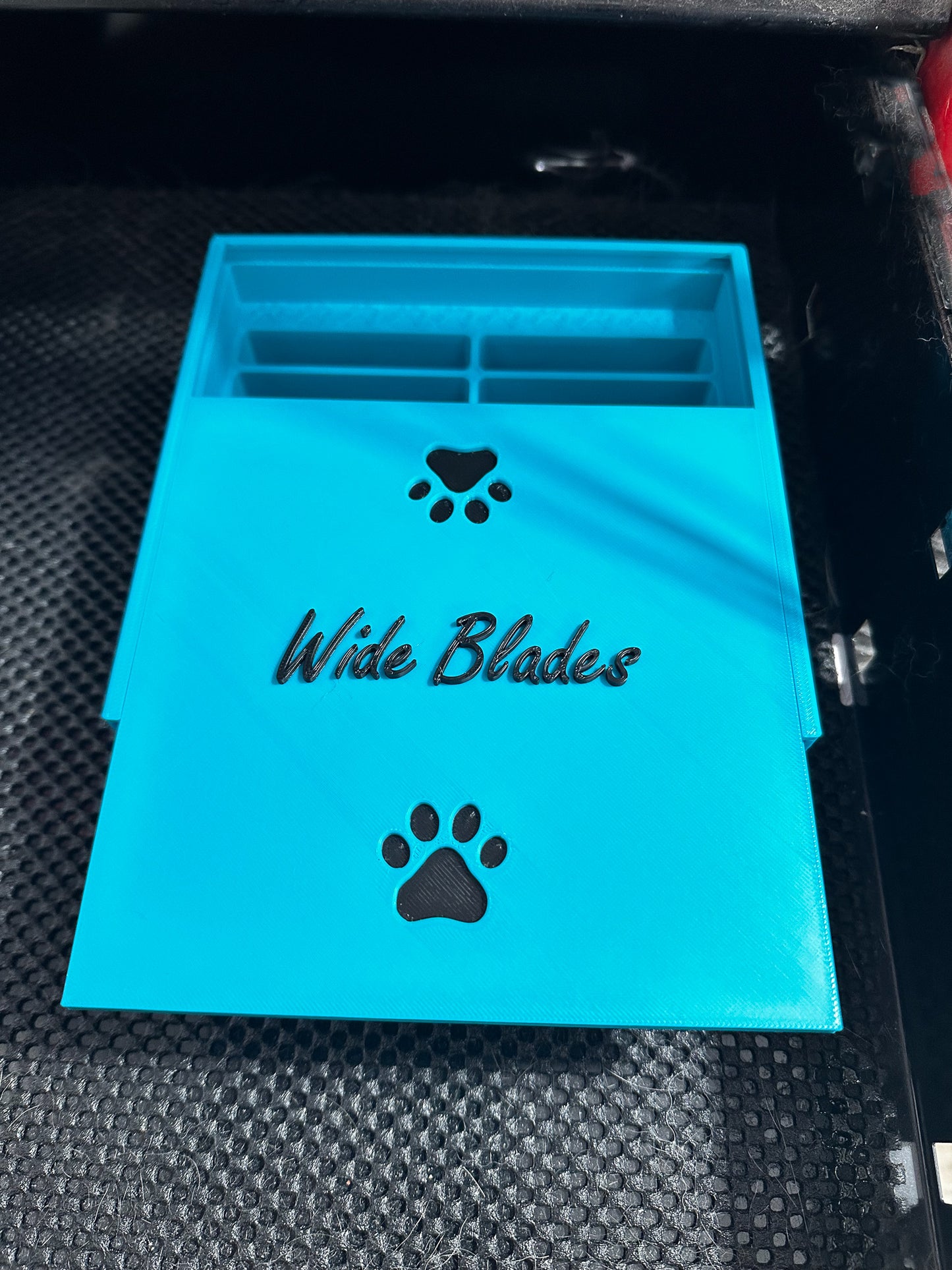 The Blade Box- *Wide* Dog Grooming Standard Size Clipper Blade Holder with Lid | up to 16 |